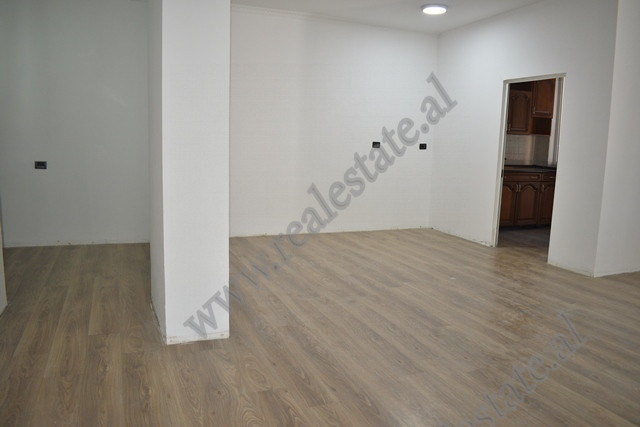 Three bedroom apartment for sale close to Rinia Park in Tirana, Albania (TRS-416-20K)